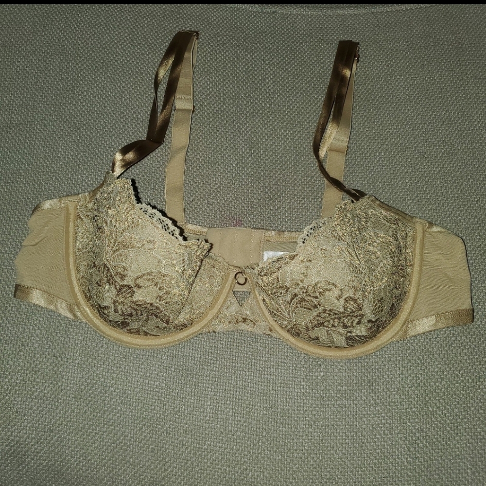 NWOT Cacique bra